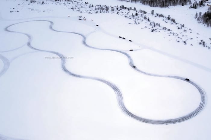 Feature: Dancing on ice in an Audi RS4 Avant 